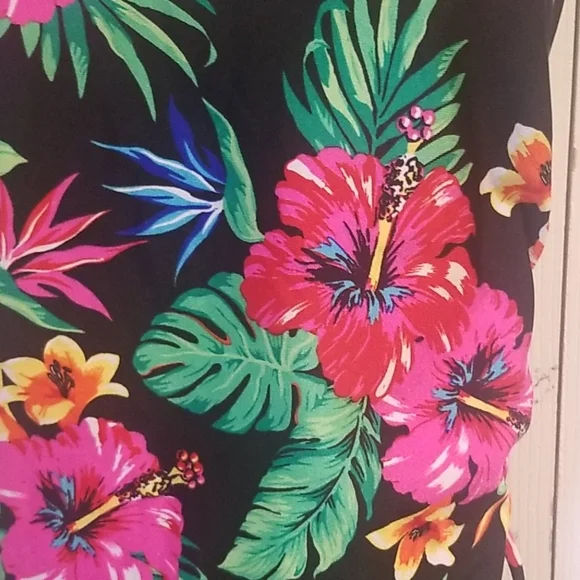 E37 SIREN: WOMENS FLOWERED BATHING SUIT - Picture 2 of 6